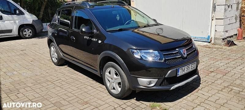 Negru Utilizat 2013 Dacia Sandero Prestige Hatchback | 4.799 EUR (Preț OK) - Imagine 1/4