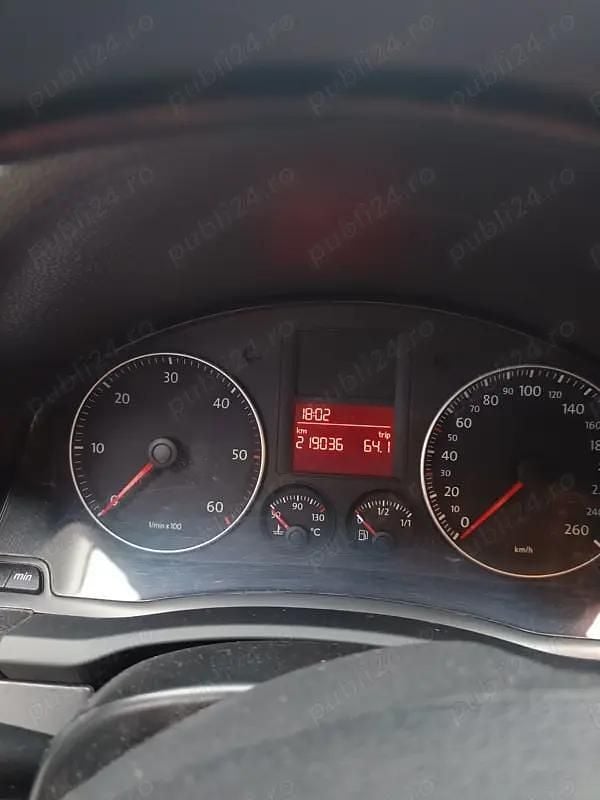 Utilizat 2008 VW Golf VI Berlinǎ | 1.900 EUR (Preț bun) - Imagine 1/4