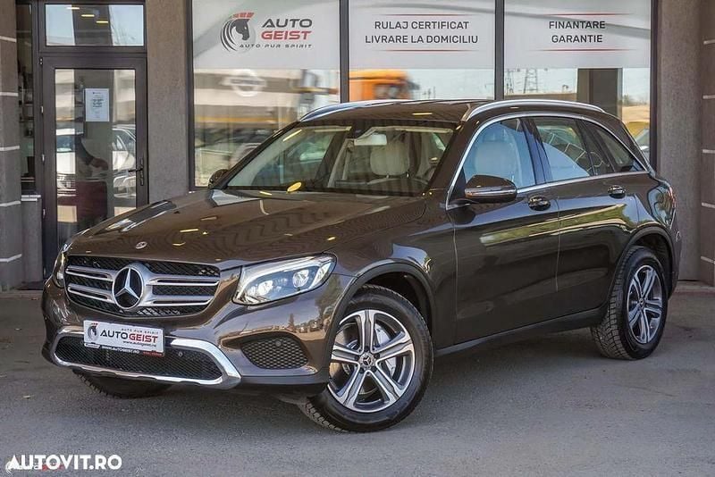 Maro Utilizat 2018 Mercedes GLC250 SUV | 19.990 EUR (Super Preț) - Imagine 1/4
