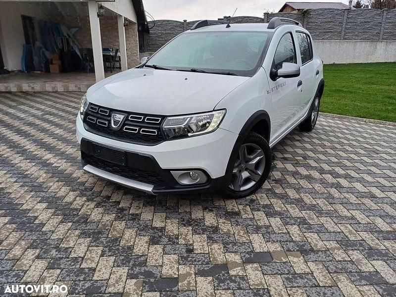 Second-hand Dacia Sandero Prestige 95 CP (69 kW) 2020 Culoarealb Hatchback