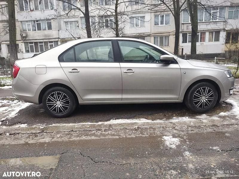 Culoaregalbeuriu Second-hand 2014 Skoda Rapid Hatchback | 6.500 EUR (Preț bun) - Imagine 1/4