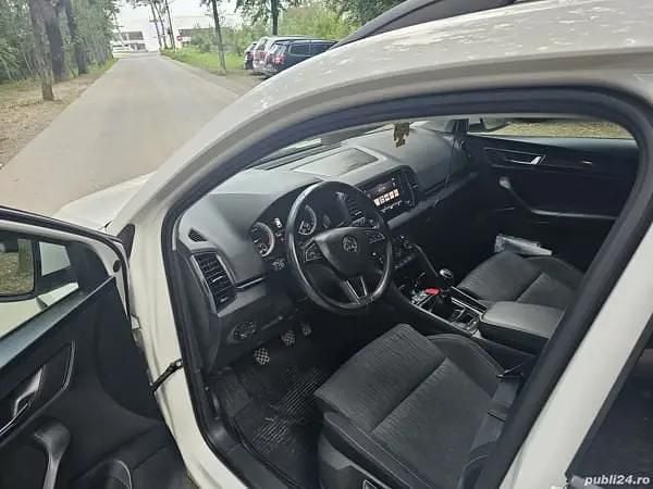 Alb Utilizat 2020 Skoda Karoq SUV | 14.650 EUR (Preț OK) - Imagine 1/4