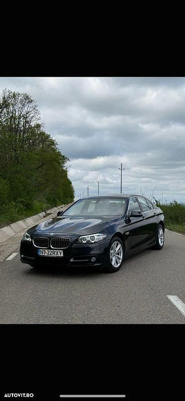 Culoarenegru Utilizat 2015 BMW 528 Comfort Edition Berlinǎ | 17.500 EUR - Imagine 1/4