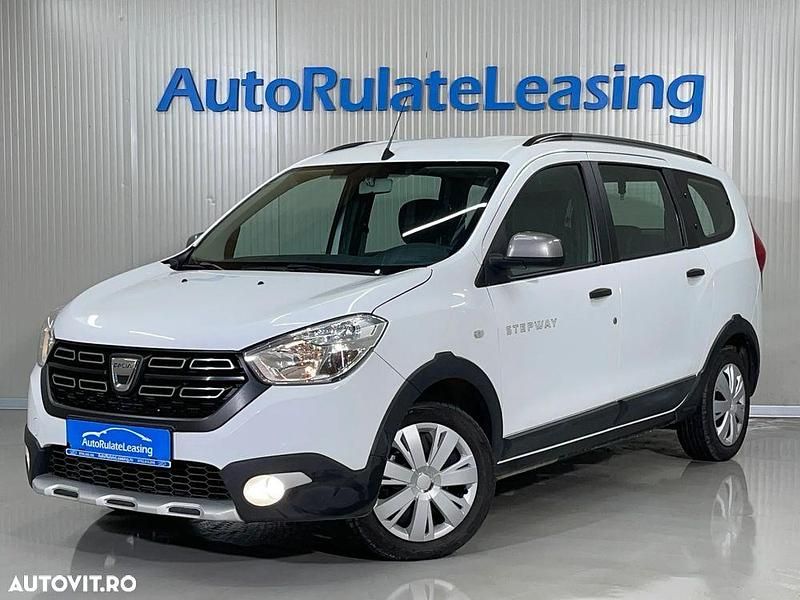 Culoarealb Utilizat 2021 Dacia Lodgy Stepway Monovolum | 13.890 EUR (Scump) - Imagine 1/4