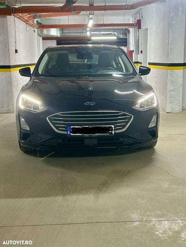 Culoarenegru Utilizat 2020 Ford Focus Business Edition Hatchback | 11.300 EUR (Preț OK) - Imagine 1/4