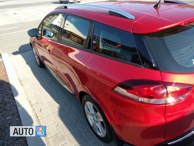 Second-hand Renault Clio GrandTour 75 CP (55 kW) 2015 Rosu Break