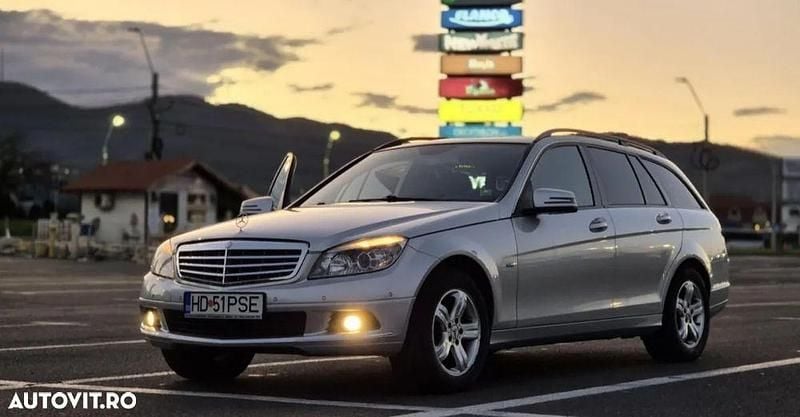 Culoareargint Utilizat 2008 Mercedes C200 Break | 3.700 EUR (Preț bun) - Imagine 1/4