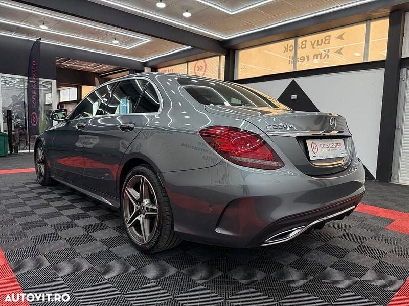 Second-hand Mercedes C220 AMG line 194 CP (142 kW) 2019 Gri Berlinǎ