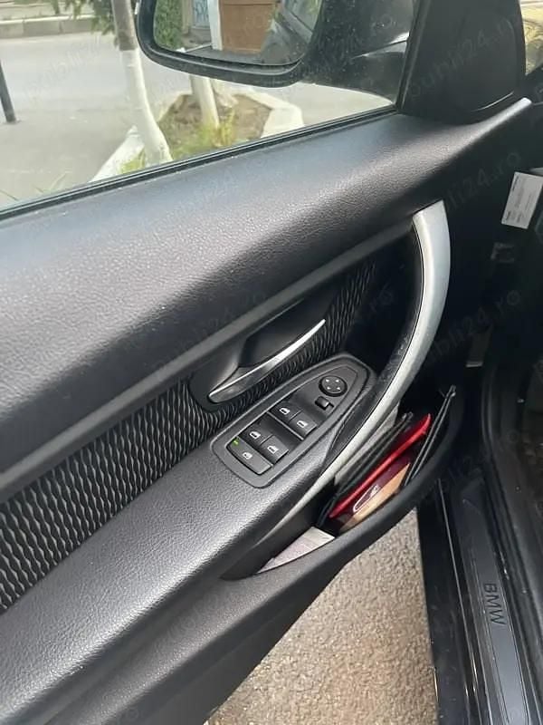 Second-hand BMW 320 184 CP (135 kW) 2013 Negru Break