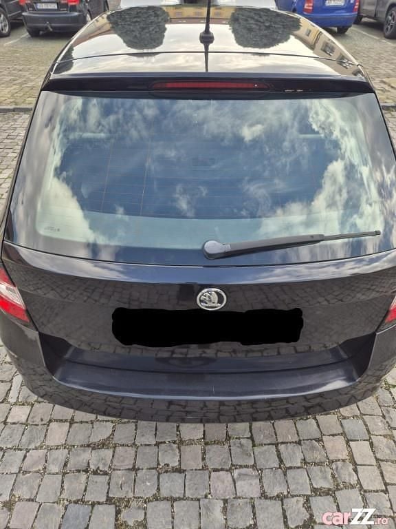 Second-hand Skoda Fabia 89 CP (65 kW) 2015 Negru Berlinǎ