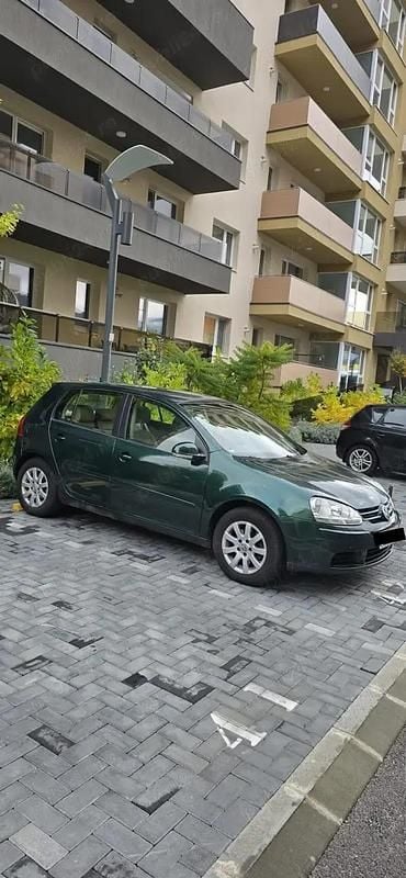 Culoareverde Utilizat 2006 VW Golf V Hatchback | 900 EUR (Super Preț) - Imagine 1/4