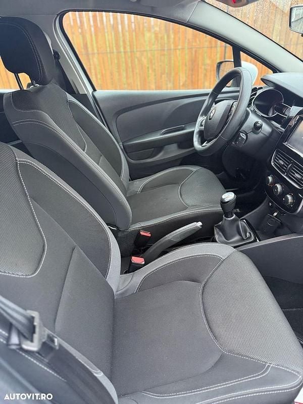 Second-hand Renault Clio GrandTour Collection 90 CP (66 kW) 2018 Culoarealb Break