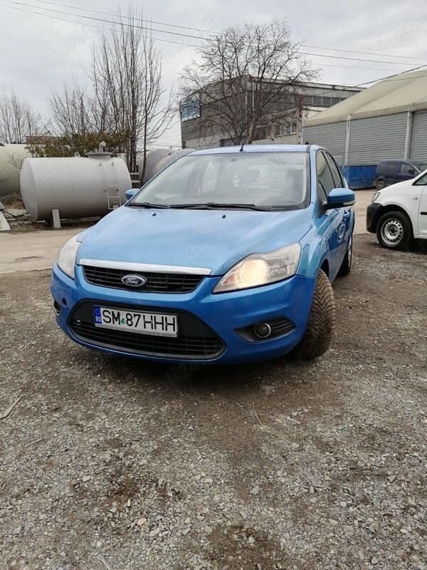 Albastru Utilizat 2011 Ford Focus Berlinǎ | 2.300 EUR (Preț bun) - Imagine 1/4