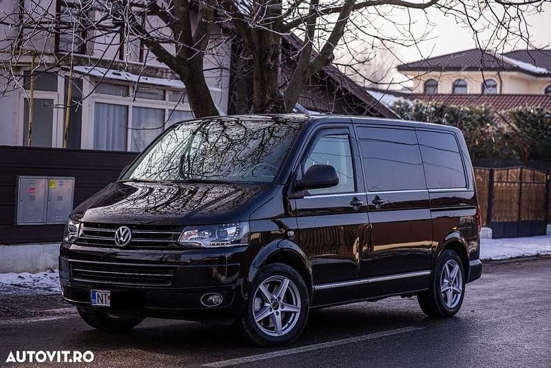 Second-hand VW Multivan 180 CP (132 kW) 2015 Culoarenegru Van