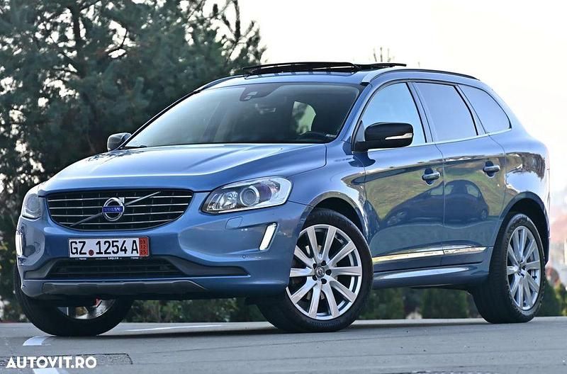 Culoarealbastru Utilizat 2017 Volvo XC60 Summum SUV | 16.980 EUR (Super Preț) - Imagine 1/4