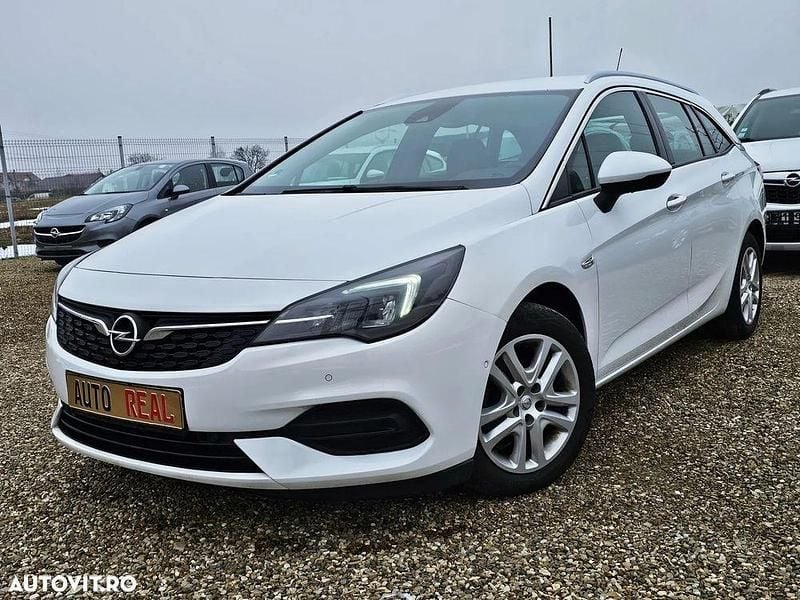 Second-hand Opel Astra Ultimate 122 CP (89 kW) 2020 Culoarealb Break