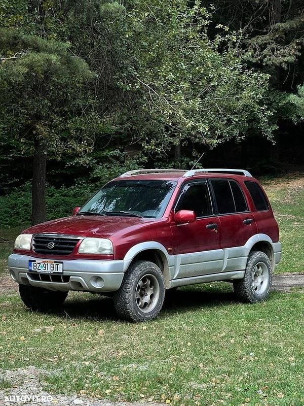 Rosu Utilizat 2003 Suzuki Grand Vitara SUV | 4.500 EUR (Preț bun) - Imagine 1/4