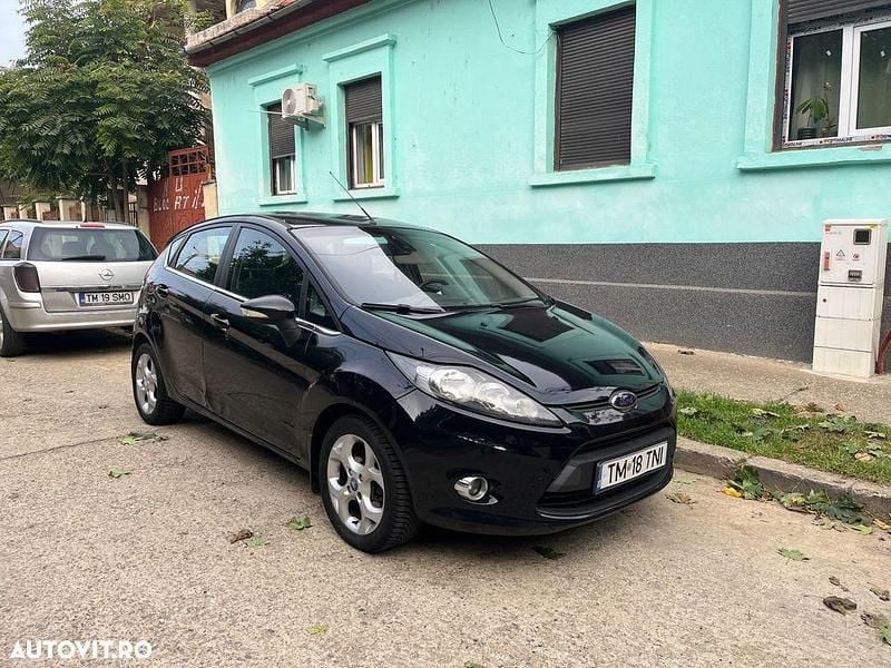 Second-hand Ford Fiesta 72 CP (52 kW) 2010 Culoarenegru Hatchback