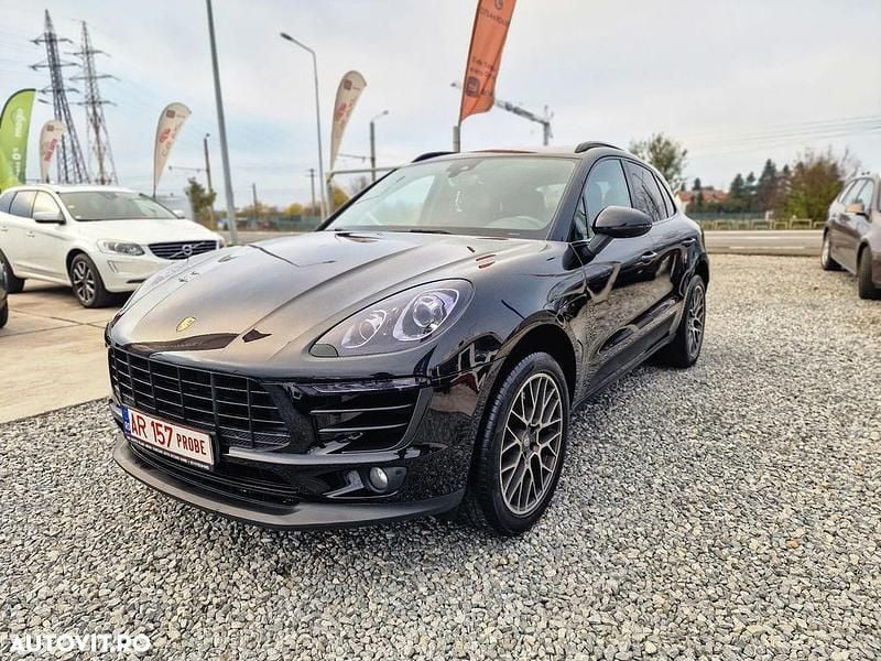 Culoarenegru Utilizat 2015 Porsche Macan SUV | 23.990 EUR - Imagine 1/4