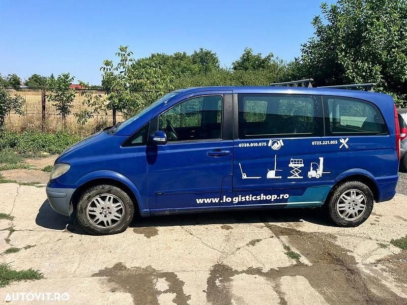 Culoarealbastru Utilizat 2005 Mercedes Viano Monovolum | 5.300 EUR - Imagine 1/4