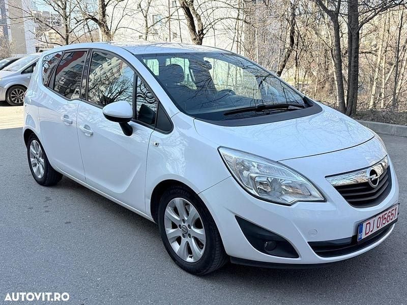Second-hand Opel Meriva Edition 110 CP (80 kW) 2012 Culoarealb Monovolum