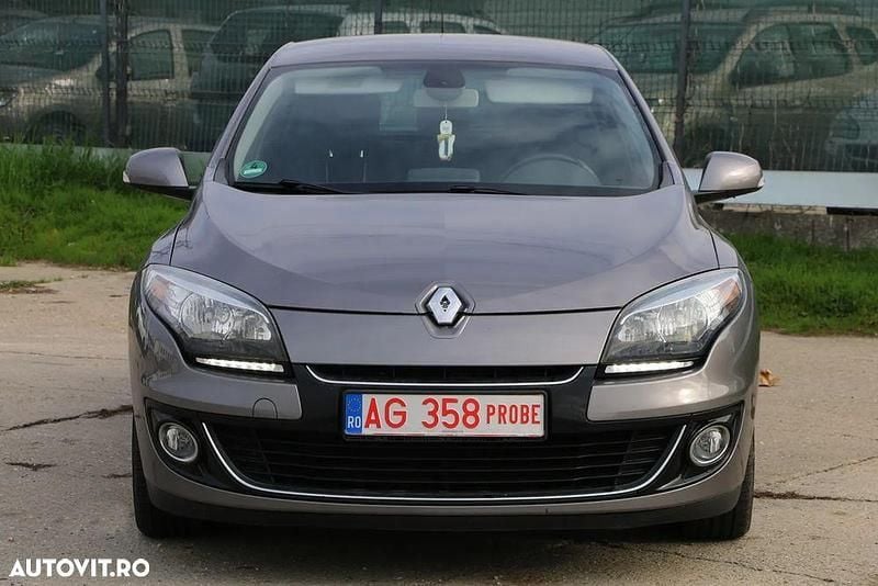 Second-hand Renault Mégane III Initiale Paris 110 CP (80 kW) 2013 Culoaregri Hatchback