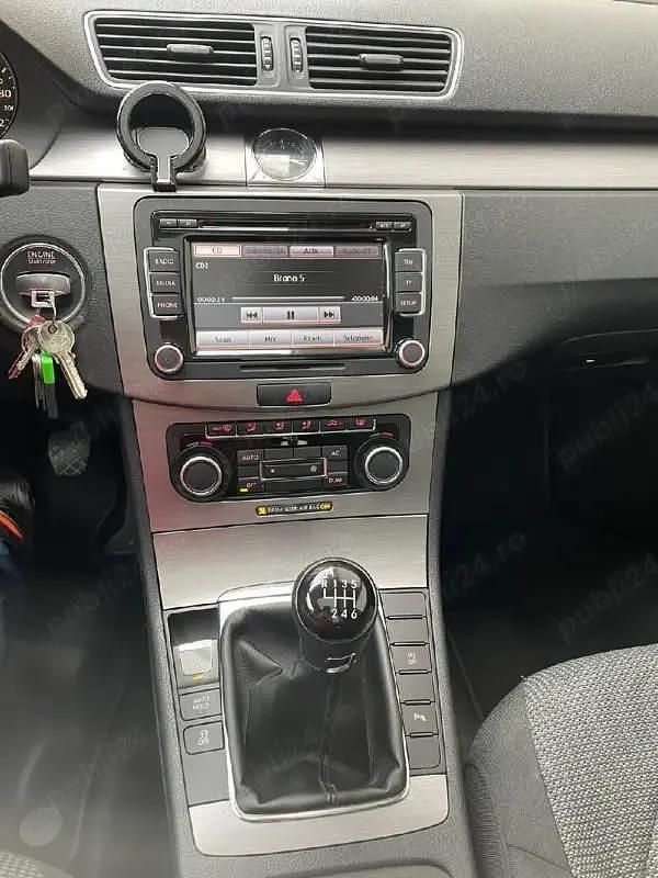 Second-hand VW Passat 75 CP (55 kW) 2012 Hatchback