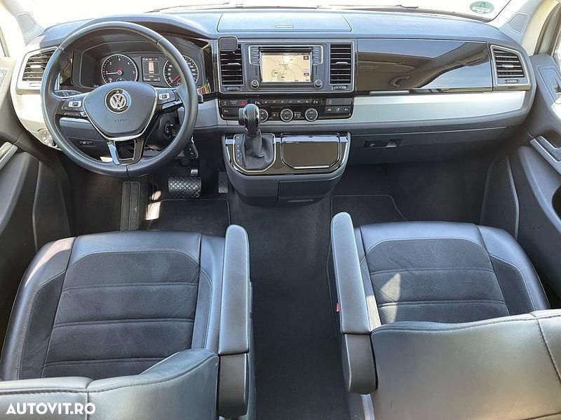Second-hand VW Multivan 150 CP (110 kW) 2018 Argint Van