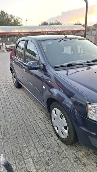 Second-hand Dacia Logan Lauréate 68 CP (50 kW) 2010 Albastru Berlinǎ