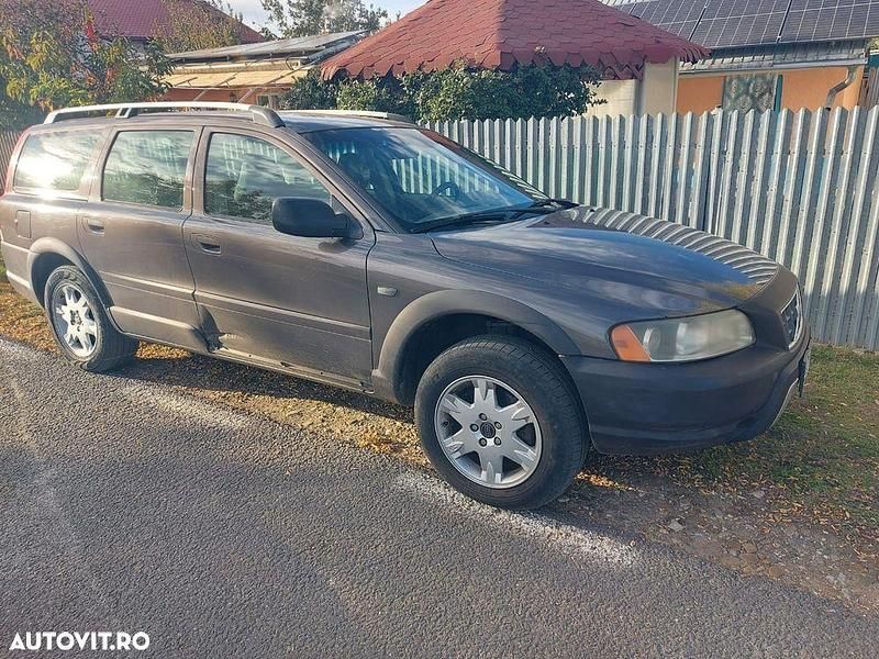 Culoaremaro Utilizat 2004 Volvo XC70 Kinetic Break | 4.600 EUR - Imagine 1/4