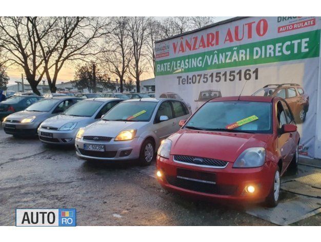 Argintiu metalizat Utilizat 2004 Ford Fiesta Hatchback | 1.499 EUR (Scump) - Imagine 1/4