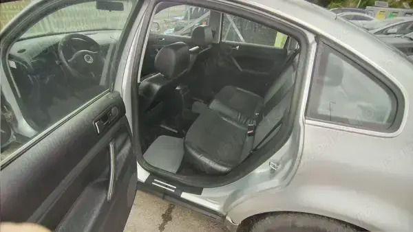 Utilizat 2002 VW Passat Berlinǎ | 222 EUR (Super Preț) - Imagine 1/4