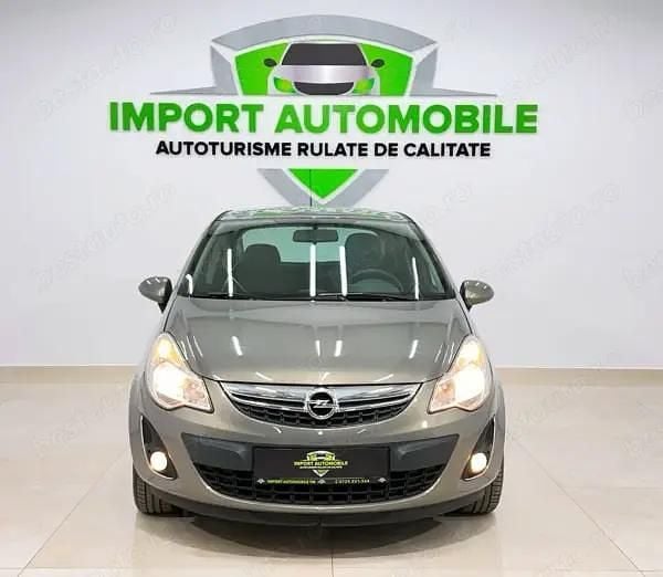 Second-hand Opel Corsa 87 CP (63 kW) 2012 Culoaremaro Hatchback