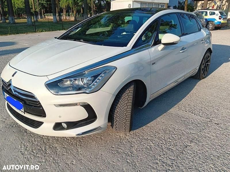 Culoarealb Utilizat 2012 Citroën DS5 So Chic Hatchback | 7.950 EUR (Preț OK) - Imagine 1/4