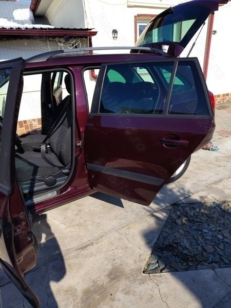 Utilizat 2012 Skoda Fabia Hatchback | 4.500 EUR - Imagine 1/4