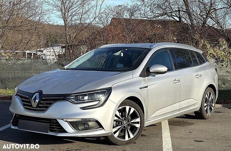 Second-hand Renault Mégane GrandTour Techno 140 CP (102 kW) 2020 Culoareargint Break