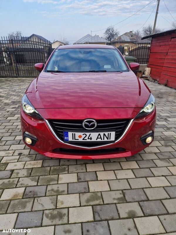 Rosu Utilizat 2016 Mazda 3 Hatchback | 7.500 EUR (Preț OK) - Imagine 1/4