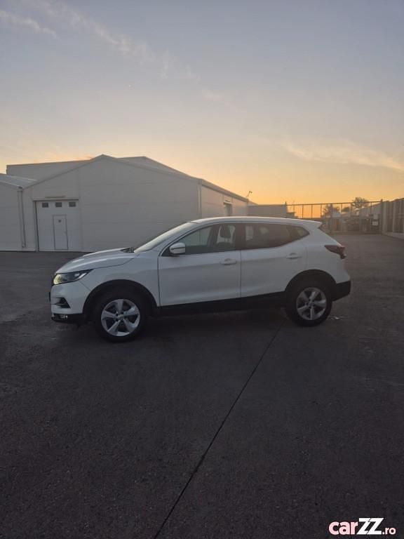 Utilizat 2020 Nissan Qashqai SUV | 13.000 EUR (Preț bun) - Imagine 1/4