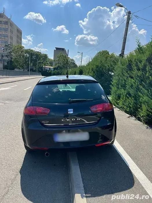 Second-hand Seat Leon 105 CP (77 kW) 2011 Hatchback