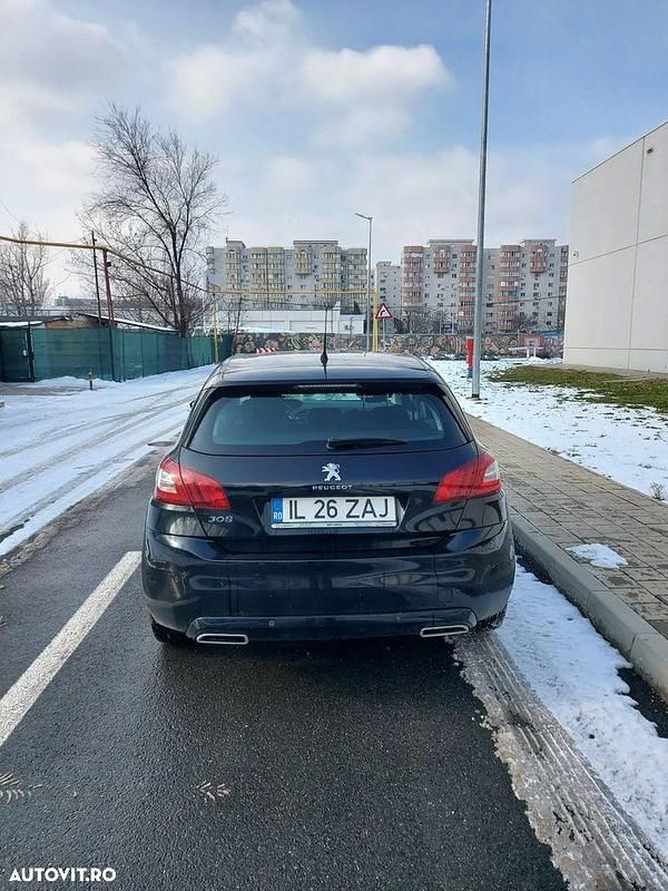 Second-hand Peugeot 308 Active 92 CP (67 kW) 2015 Culoarenegru Hatchback