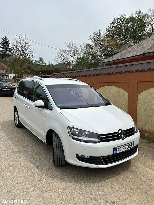 Culoarealb Utilizat 2015 VW Sharan Cup Monovolum | 13.499 EUR (Preț OK) - Imagine 1/4