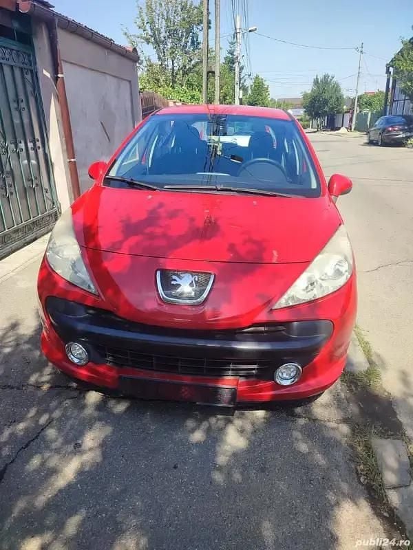 Rosu Utilizat 2009 Peugeot 207 Hatchback | 1.450 EUR (Preț OK) - Imagine 1/4