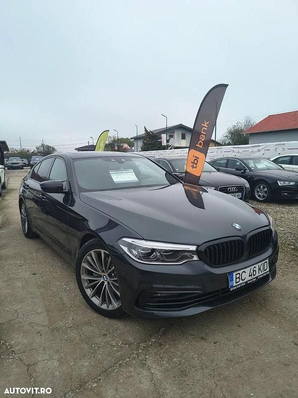 Culoarenegru Utilizat 2019 BMW 520 Berlinǎ | 19.990 EUR (Super Preț) - Imagine 1/4