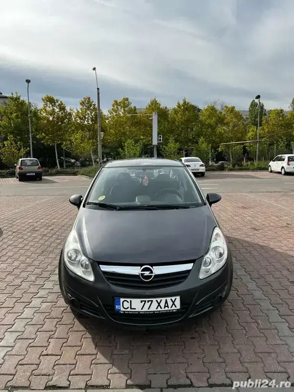 Gri Utilizat 2011 Opel Corsa Hatchback | 3.000 EUR (Preț OK) - Imagine 1/4