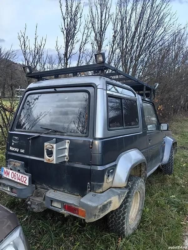 Utilizat 1995 Daihatsu Rocky SUV | 1.300 EUR - Imagine 1/4