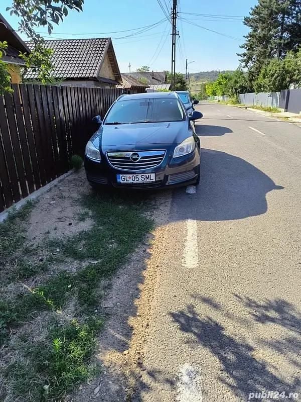 Utilizat 2011 Opel Insignia Break | 3.600 EUR (Preț OK) - Imagine 1/4