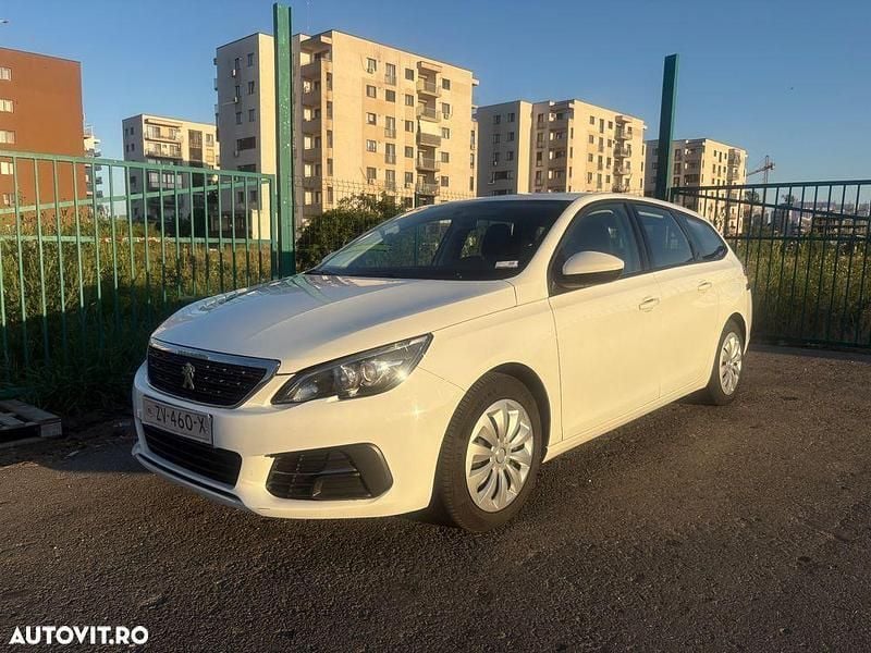 Alb Utilizat 2019 Peugeot 308 Active Break | 5.300 EUR (Super Preț) - Imagine 1/4