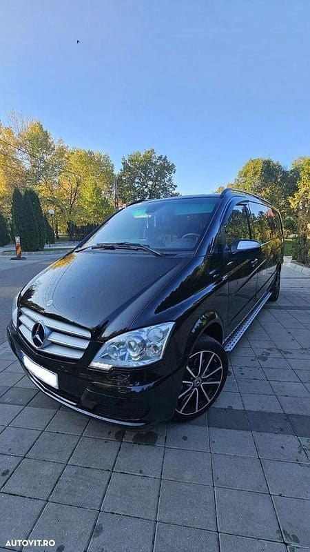 Culoarenegru Utilizat 2013 Mercedes Viano Monovolum | 14.500 EUR (Preț bun) - Imagine 1/4