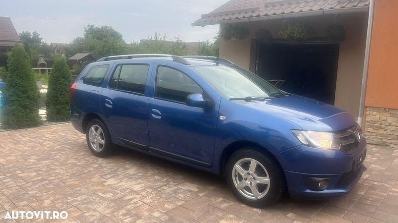 Second-hand Dacia Logan Prestige 90 CP (66 kW) 2014 Culoarealbastru Berlinǎ