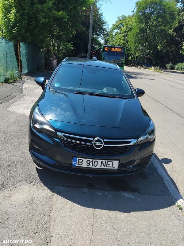 Verde Utilizat 2018 Opel Astra Business Break | 8.990 EUR (Preț OK) - Imagine 1/4